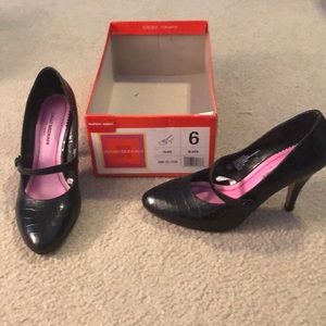 Mary Jane style black heels
